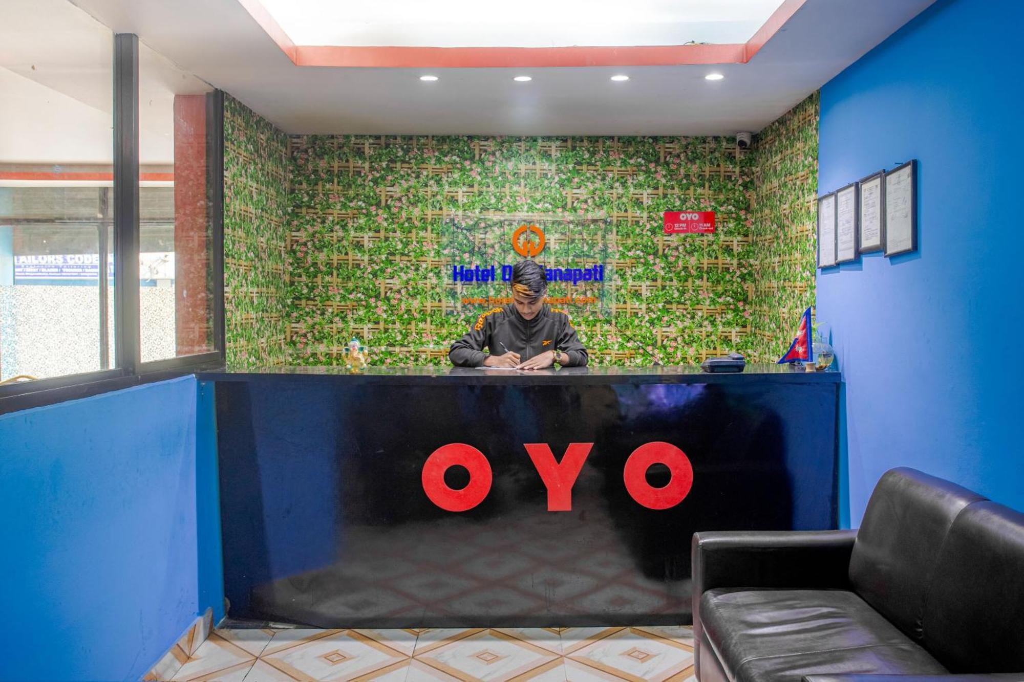 Oyo 808 Hotel Om Ganapati Pvt Ltd Катманду Екстер'єр фото