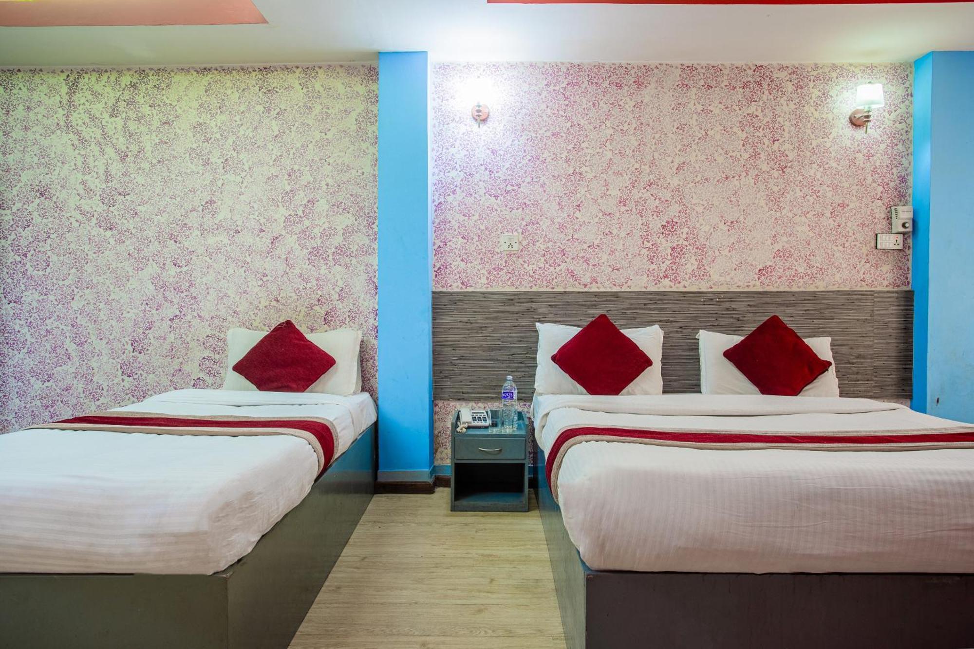 Oyo 808 Hotel Om Ganapati Pvt Ltd Катманду Екстер'єр фото